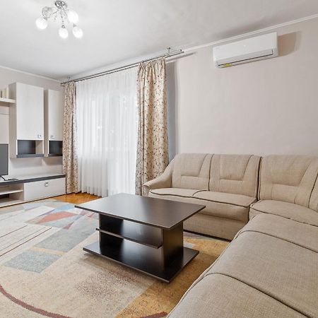 Apartament Helena オラデア エクステリア 写真