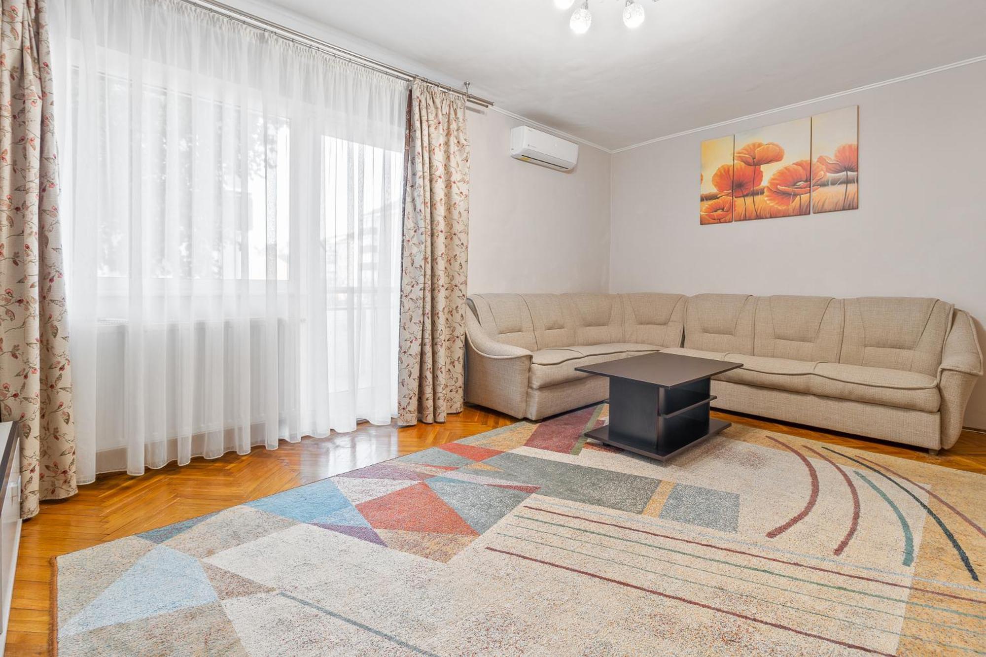 Apartament Helena オラデア エクステリア 写真